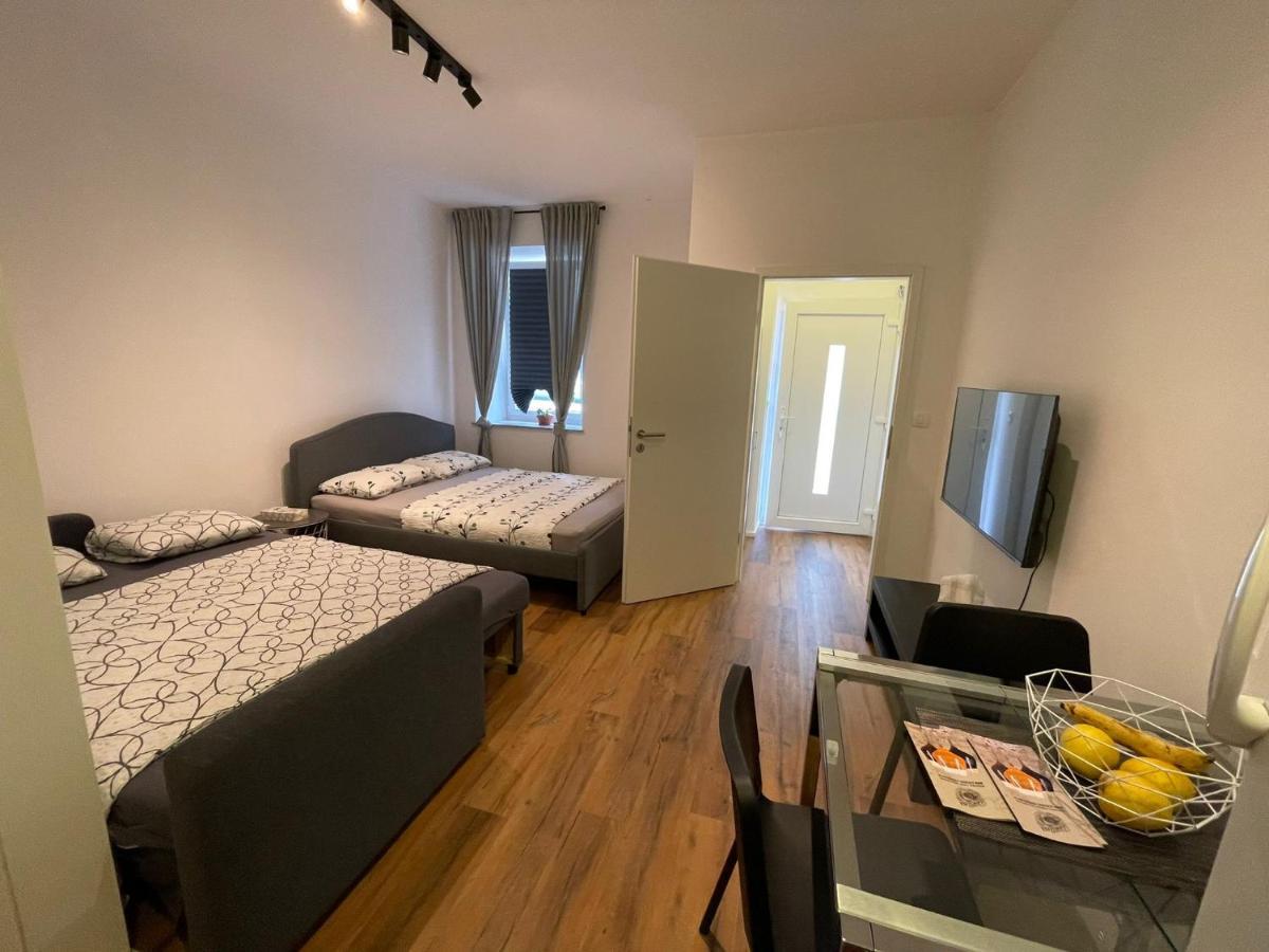 Ljubljana Studios Apartma *
